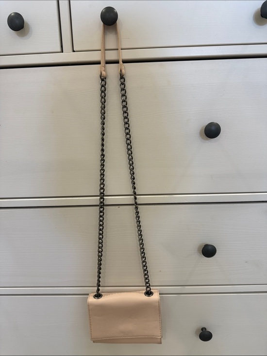 Forever 21 Handbags - Forever 21 crossbody bag